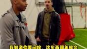 亨利:伊布你为啥还没被钉在墙上?🤣伊布:他们不懂上帝长啥样